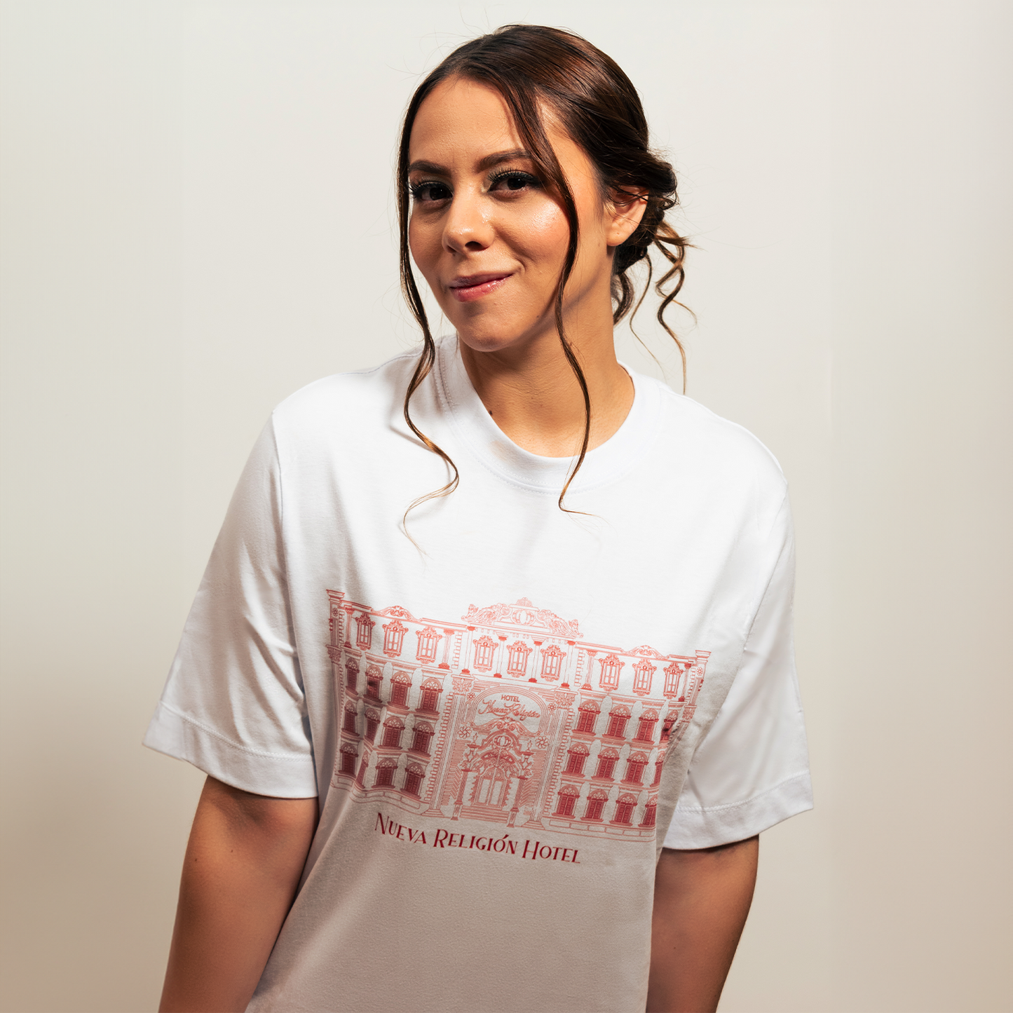 Camiseta + Stickers - Hotel Nueva Religión
