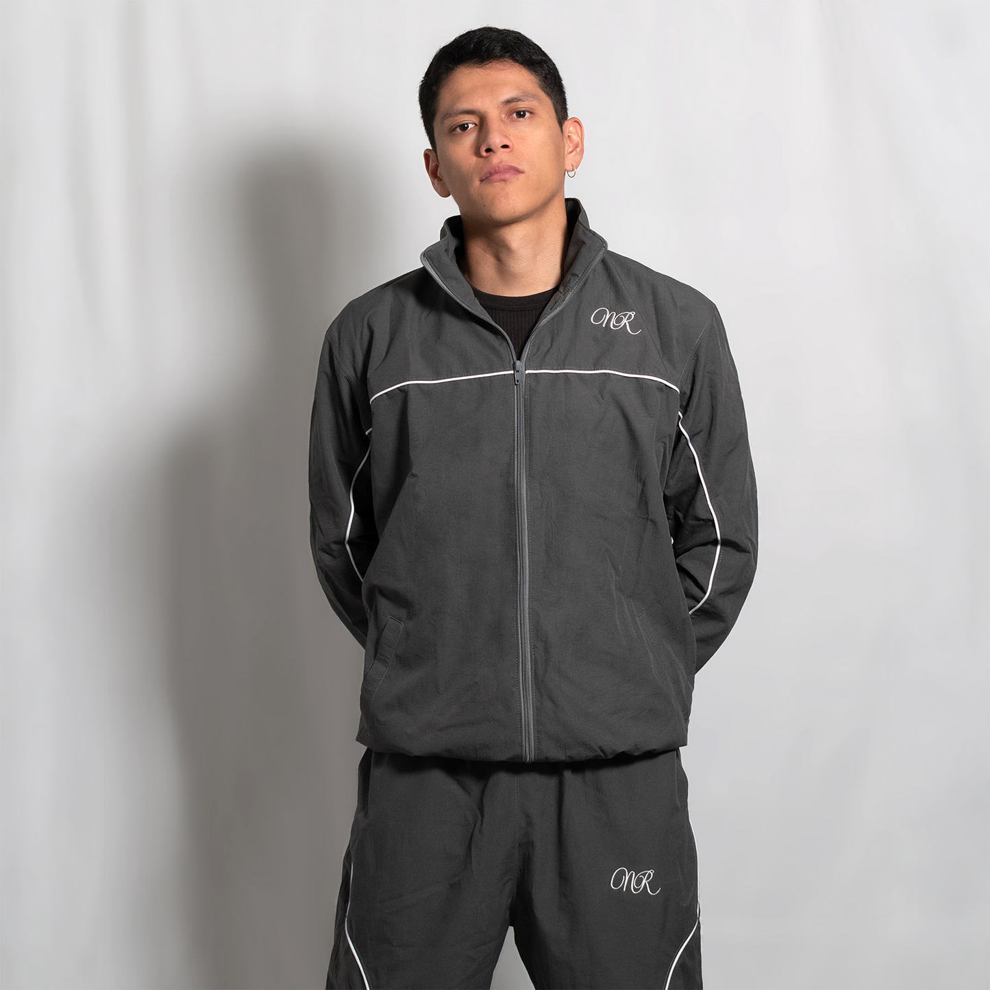 Tracksuit - Sueños Grandes - Gris