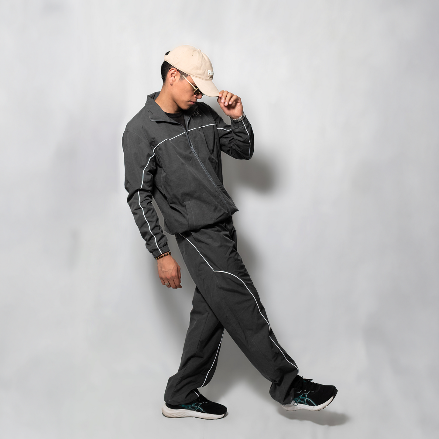 Tracksuit - Sueños Grandes - Gris